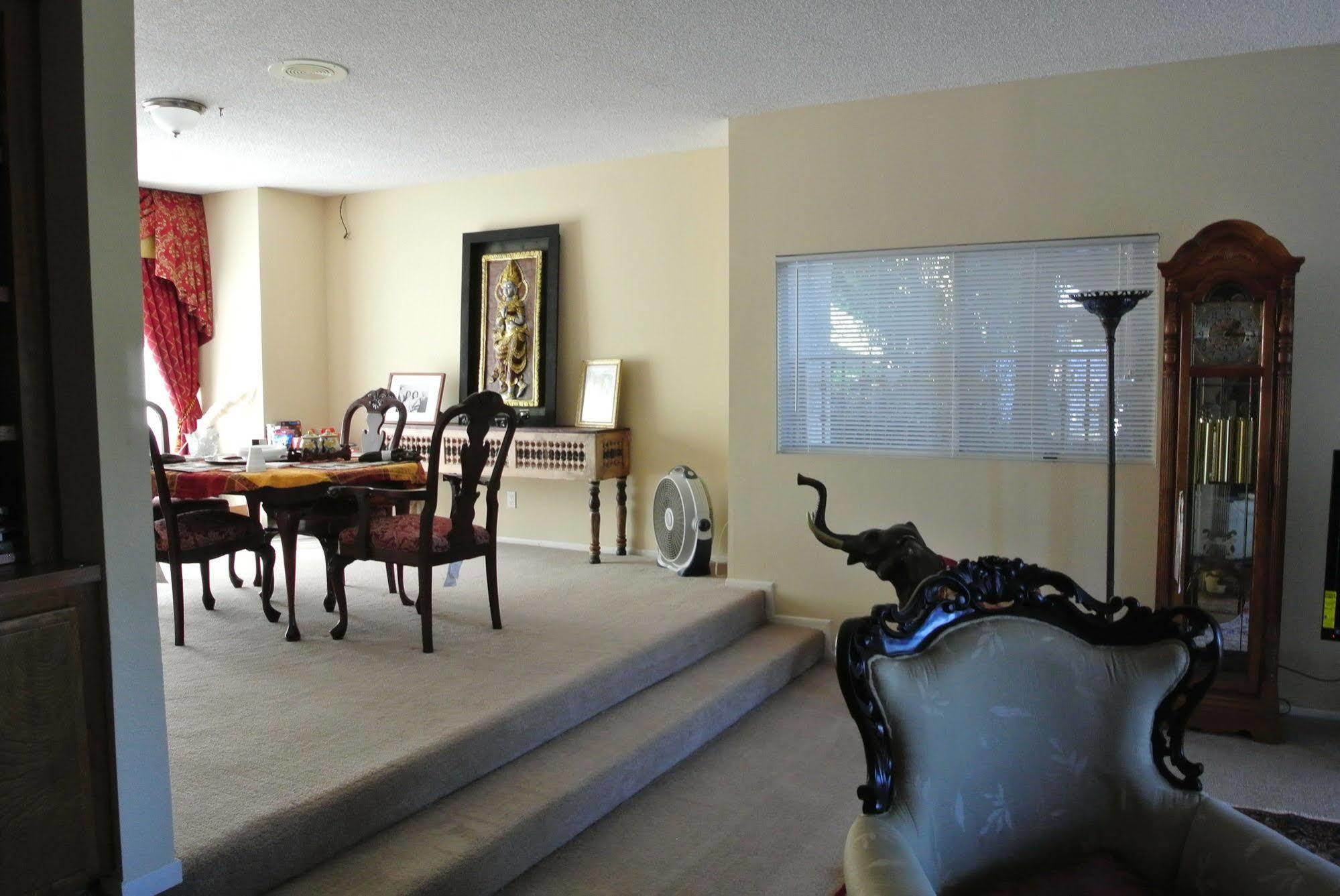 Bed And Breakfast In Hollywood Hills Лос-Анджелес Екстер'єр фото